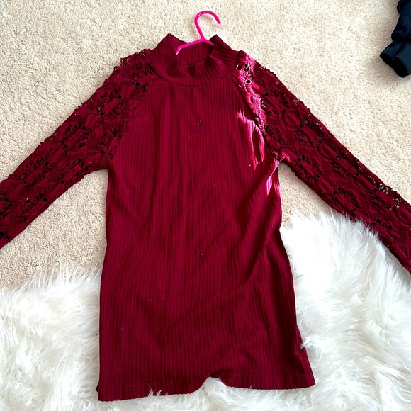 VENUS Tops - Venus size small